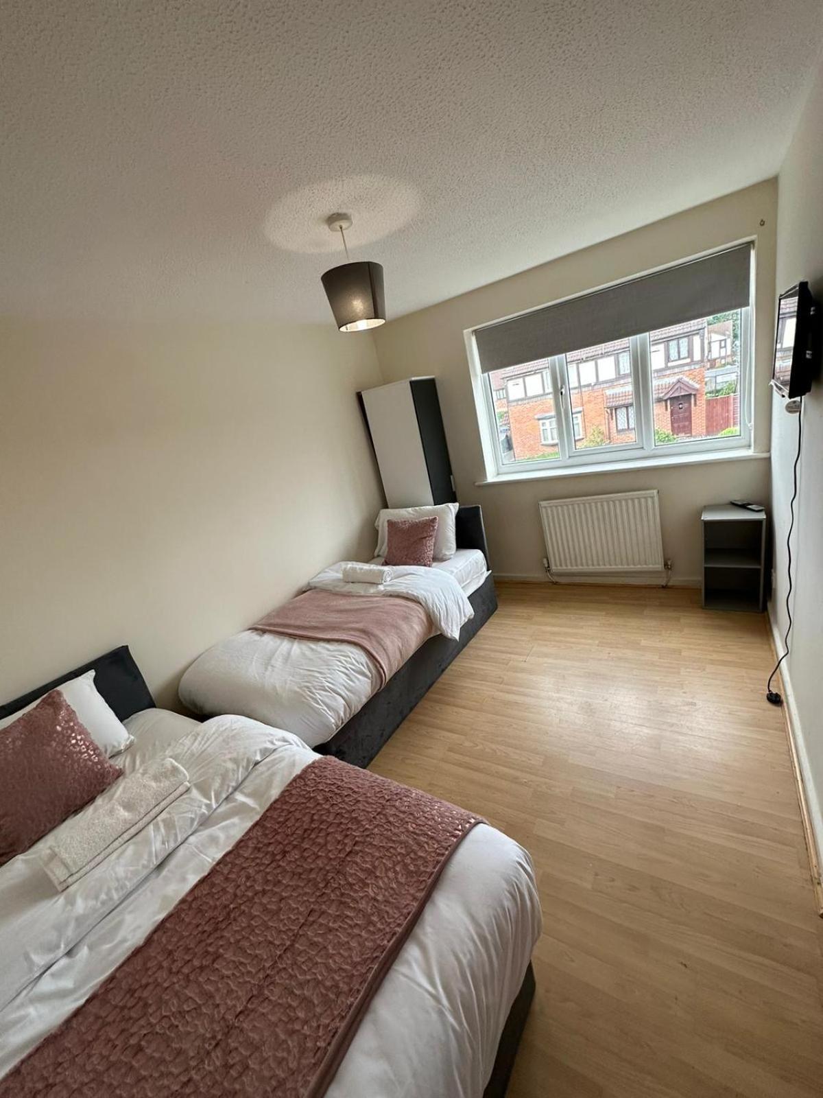 3 Bedroom Apartment Close To Manchester City Stadium And Coop Live 외부 사진